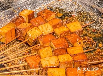 在市区吃到顶楼露天花园烧烤，感受露营般的快乐！！