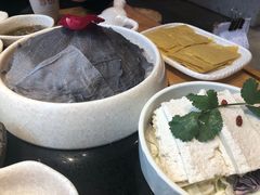 憨石匠鲜毛肚-潘小辣鲜肉老火锅