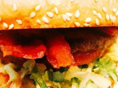 -The Habit Burger Grill 哈比特汉堡(复兴soho店)