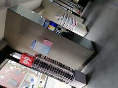 -利明眼镜(顺河路店)