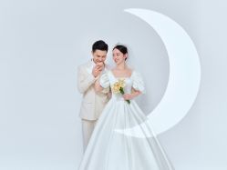 -AOROA·奥洛拉婚纱摄影·旅拍·礼服