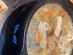 -有一锅·野生菌黑山羊腊排骨火锅(古城北门店)