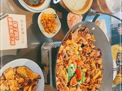 -富正毅三下锅·湘西韵味(天门山索道店)