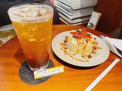 草莓奶油戚风-彳亍咖啡·这里(水湾路店)