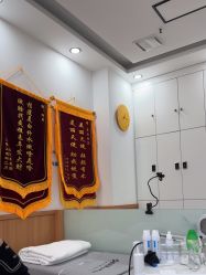 -靓芙泉祛痘.科技美肤连锁