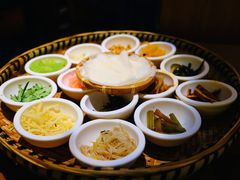 -包整·丝娃娃(甲秀楼景观店)