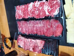 -果松木炭酸菜铜火锅·外婆参鸡汤