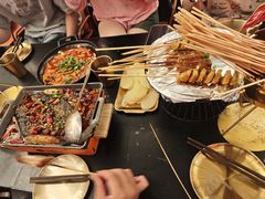 -何师烧烤Pro ·江湖川菜·小龙虾·精酿(太古里旗舰店)