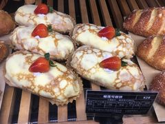 榴莲可丽饼-Let's Taipei 非常烘焙(太古里店)