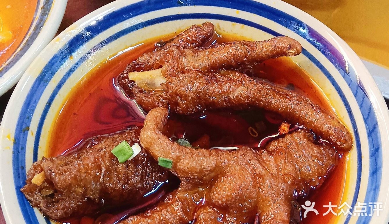 抄手丸滑皆可“冒”一下，跟我一起吃香又喝辣～