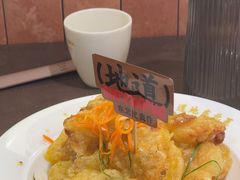 -锅飘飘·东北铁锅炖(雨花客厅店)