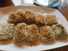 艾草麻糍-芳草地度假酒店·野炉中餐厅