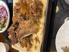 -东口码头·烧鸽子·鱼头泡饼·地方菜(金鹰悦城店)