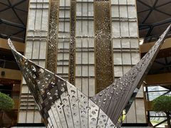 -上海滴水湖皇冠假日酒店