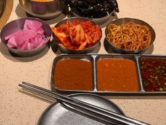 -Ant 蚂蚁洞烤肉·大营地(上海静安大悦城店)