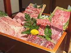 -山川小町·极番烧肉(新地假日广场店)