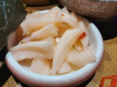 酸萝卜-吃饭皇帝大土家民族菜(荟聚店)