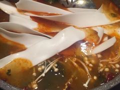 -鸡遇虾煲干锅火锅(小寨金莎店)