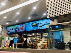 -老乡鸡(亳州路天庆大厦店)