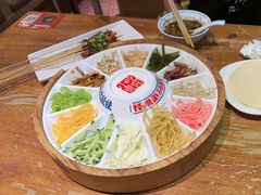 -怪噜范·老贵阳街头名小吃(鸿通城店)