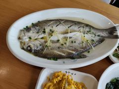 -品鲜村农家菜·阳澄湖大闸蟹(总店)