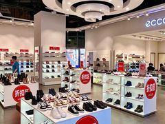 -百年港湾奥特莱斯(香炉礁店)