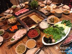-老牌坊云南鱼豆花火锅(爱建店)