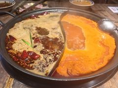 -旧街市鲜货老火锅(大光路店)