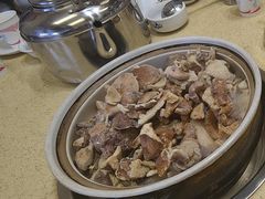 -东巴谷野生菌火锅餐厅