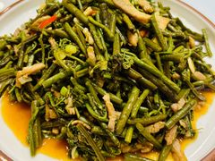 -赤峰宴宾楼(满洲里路店)