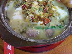 -周鱼小馆石锅酸菜鱼(活力汇店)