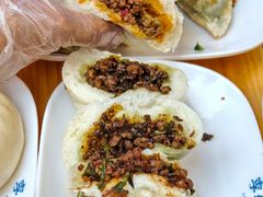 -李与白包子铺(桐梓林店)