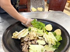 -粘豆包柴火铁锅炖