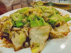 -巷子深菜馆·津门肘子(滨海店)