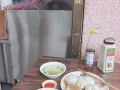 -依云煎包店