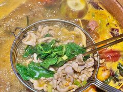 -洱火云南酸菜牛肉火锅(石景山当代商城店)