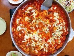 -亲昵春川鸡排(韩国美食街店)