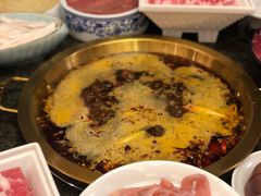-小天鹅火锅·一线江景洪鼎旗舰店(洪崖洞店)