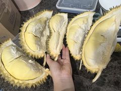 -沃尔玛(前山店)