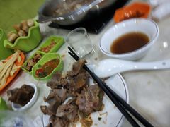 -悦牧·酸汤牛肉火锅(沃尔玛店)