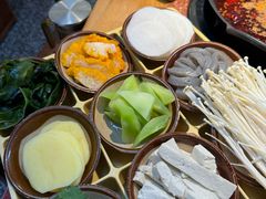 -赵美丽·重庆社区火锅·直营店(火车东站·中豪国际店)