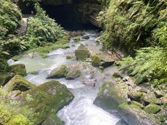 -龙水峡地缝景区