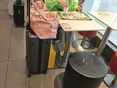 -麦当劳(汉口火车站候车室店)