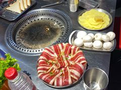 -马路牙子烧烤音乐酒馆(望京店)