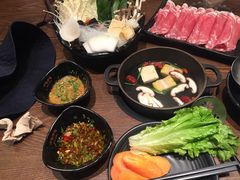 -呷哺呷哺 小火锅 (浦东新欧尚超市店)