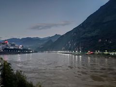 -跃进桥火烧鸡(怒江西岸店)