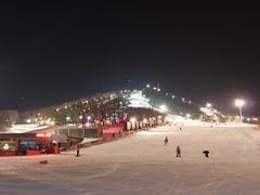-庙香山滑雪场