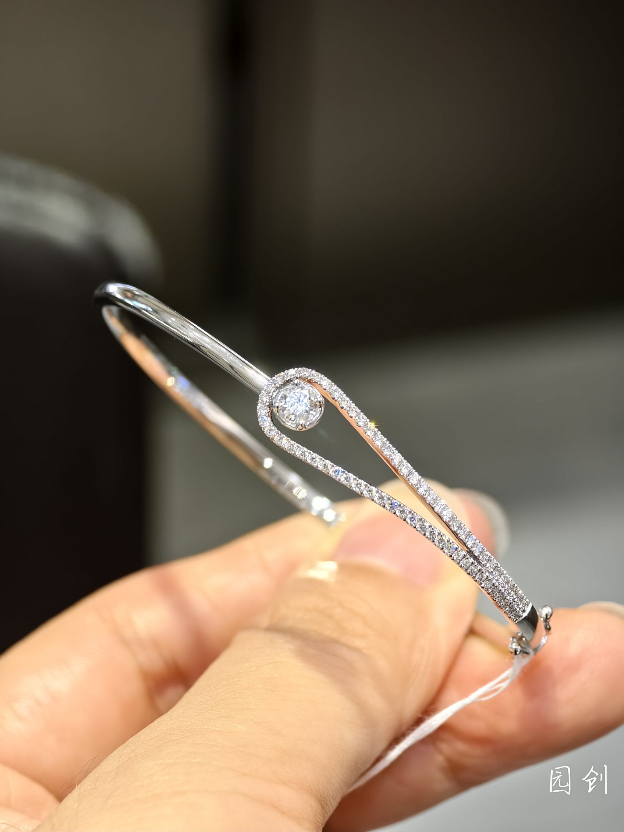 伟德国际前海开源金银珠宝混合C