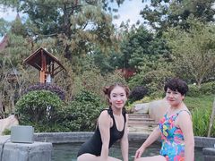 -七彩云南古滇温泉山庄
