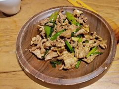 -隔壁老王·家常云南菜(花巷店)